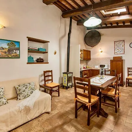 Апартаменты Popoltaio-schiacciato Sleeps 8 Pool Air Con